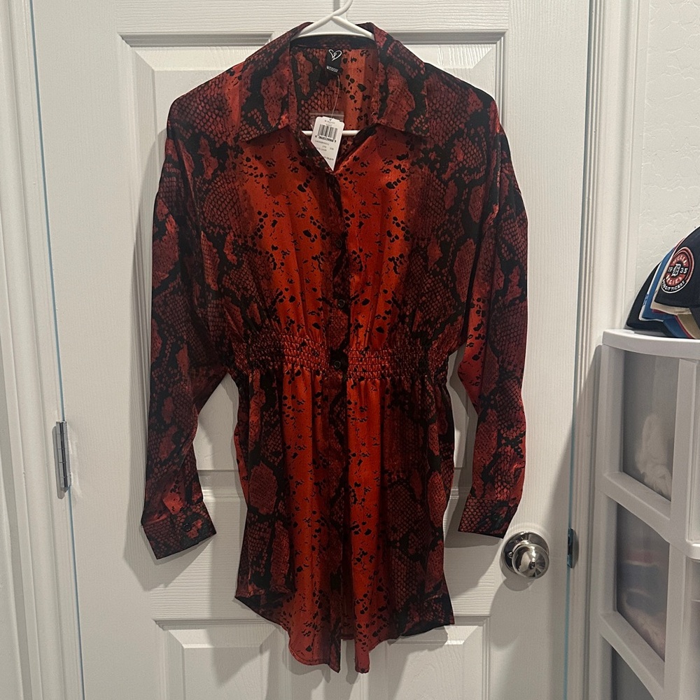 Windsor Red and Black Snake Print Button Down Shirt